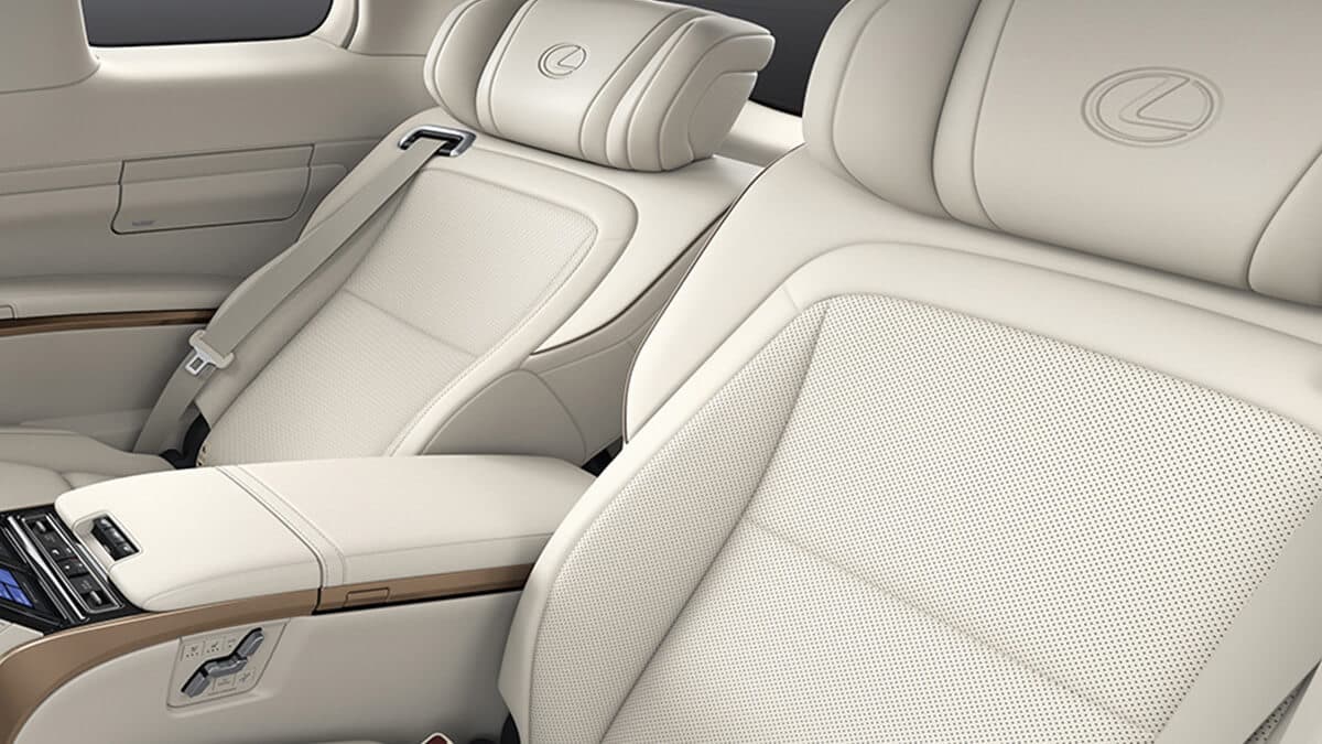 http://Lexus%20LM%20350h%204-seater%20Ultra%20Luxury%20Premium%20Seat%20Upholstery