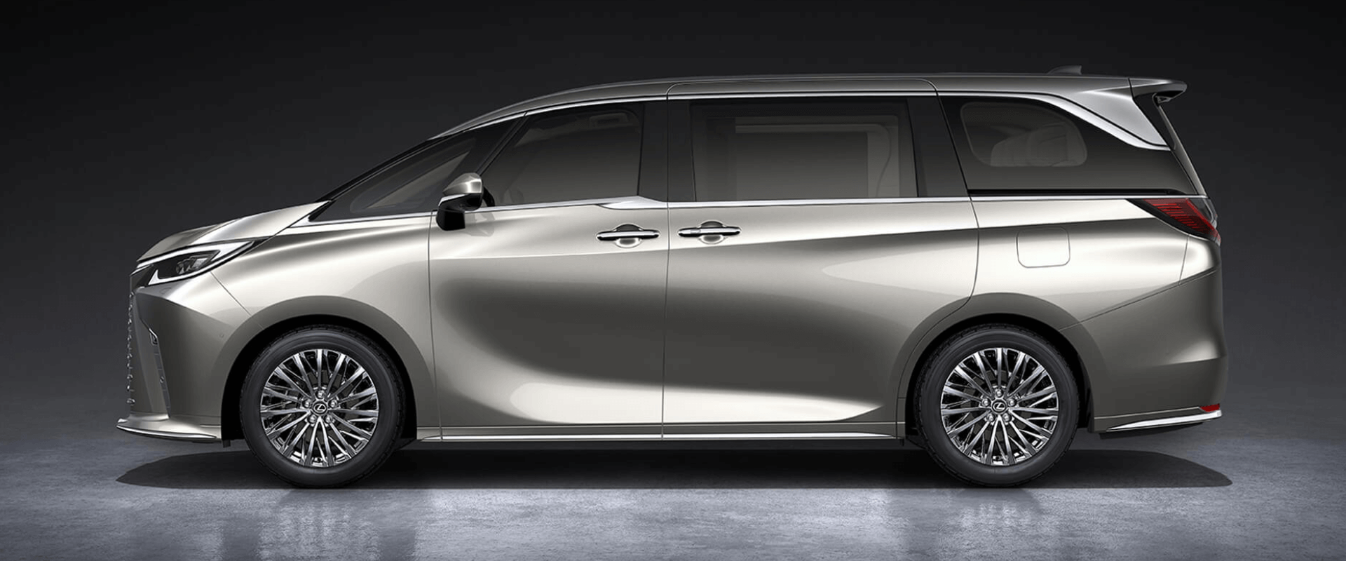 Lexus LM 350h 4-Seater Ultra Luxury Gallery Images