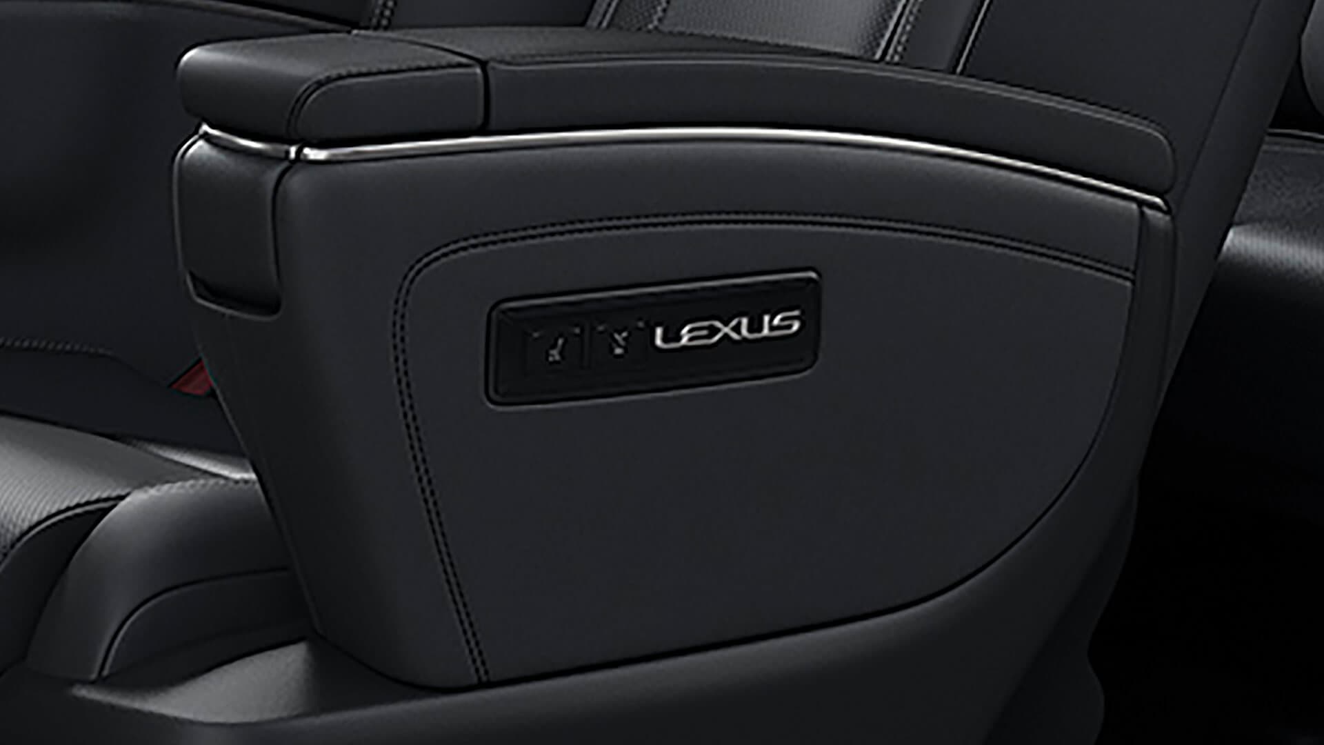 http://Lexus%20LM%20350h%207-seater%20VIP%20Personal%20Device%20Charging