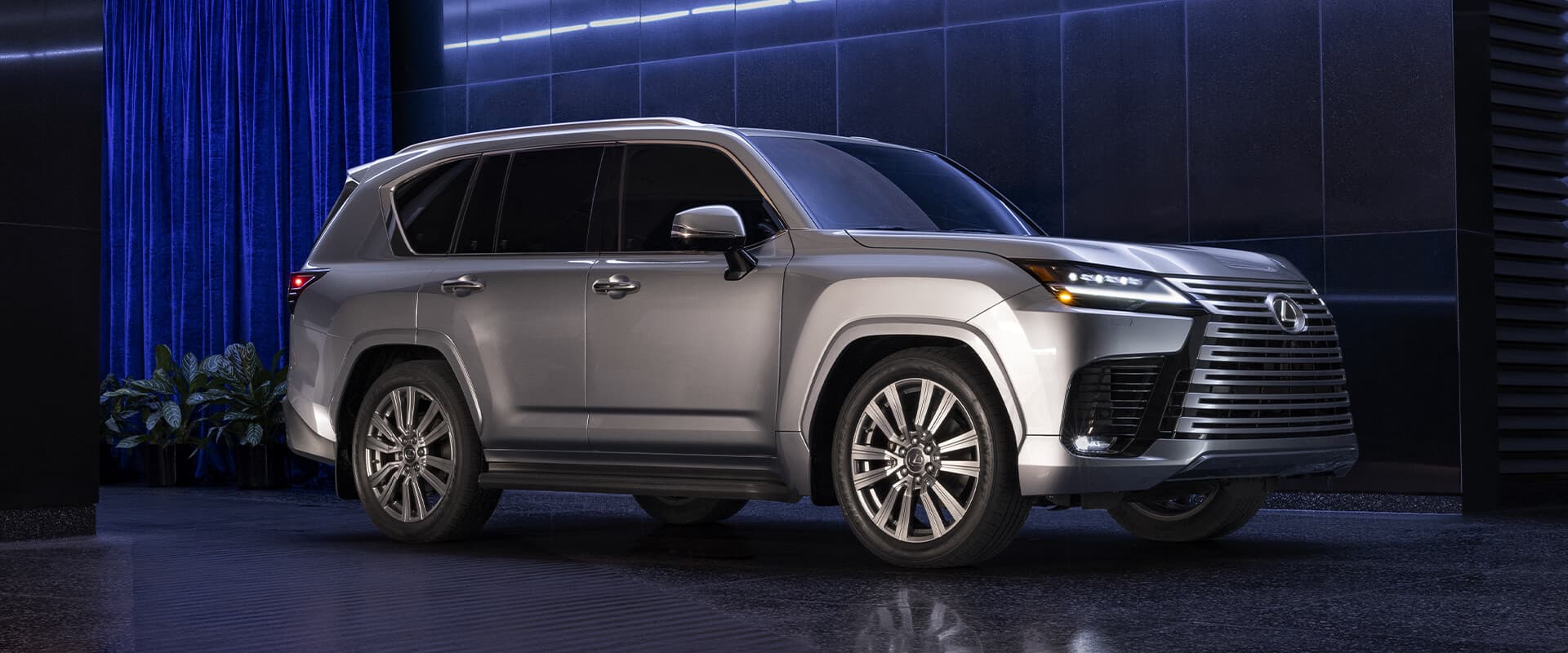 Lexus LX Exterior Gallery Images