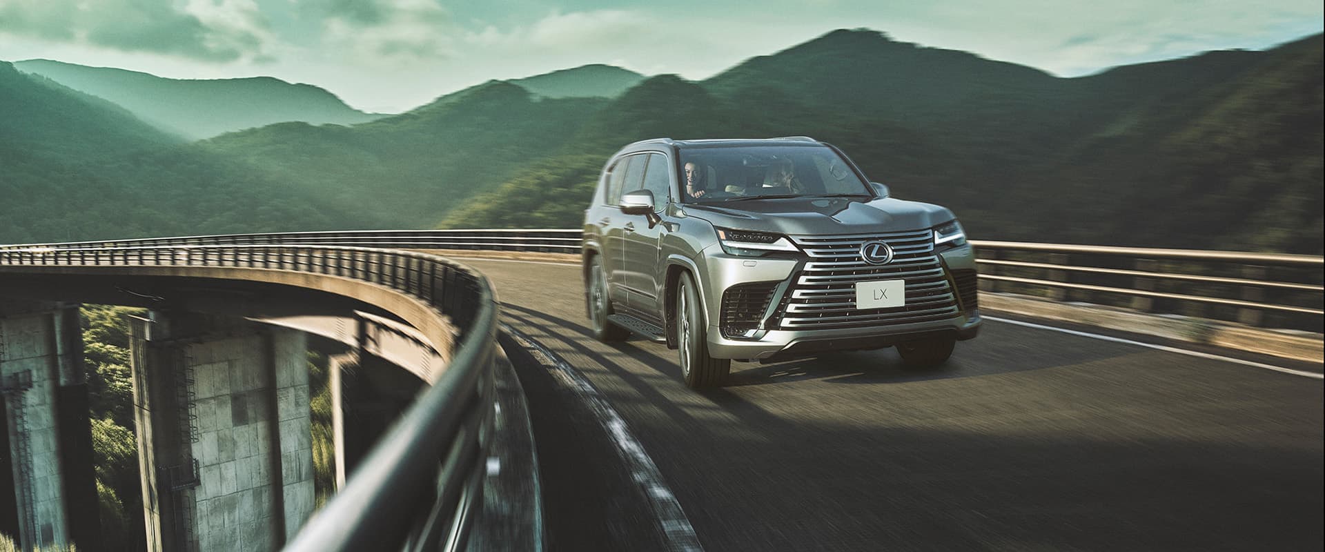 Lexus LX 500d Exterior Gallery Images
