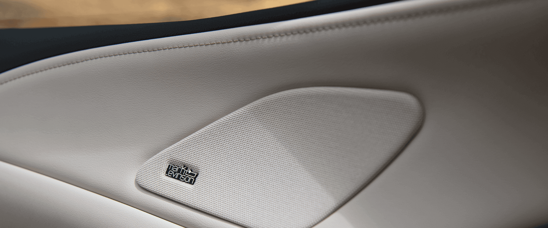 Lexus RX 350h Luxury Interior Gallery Images