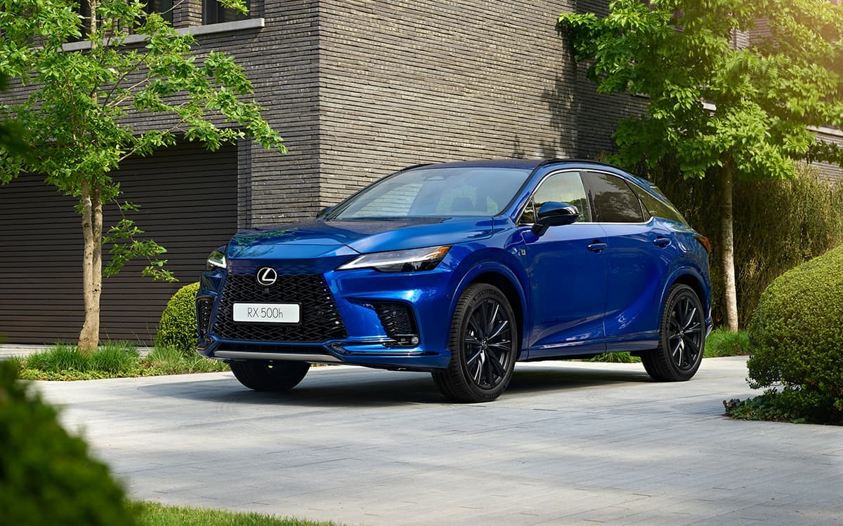 http://Lexus%20RX%20500h%20F%20Sport%20Athletic%20Design