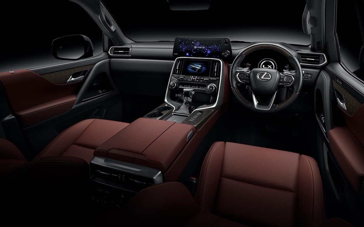 http://Lexus%20LX%20500d%20Tazuna%20Cockpit
