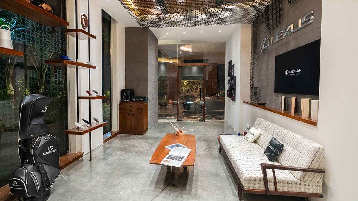 AN OPULENT EXPERIENCE